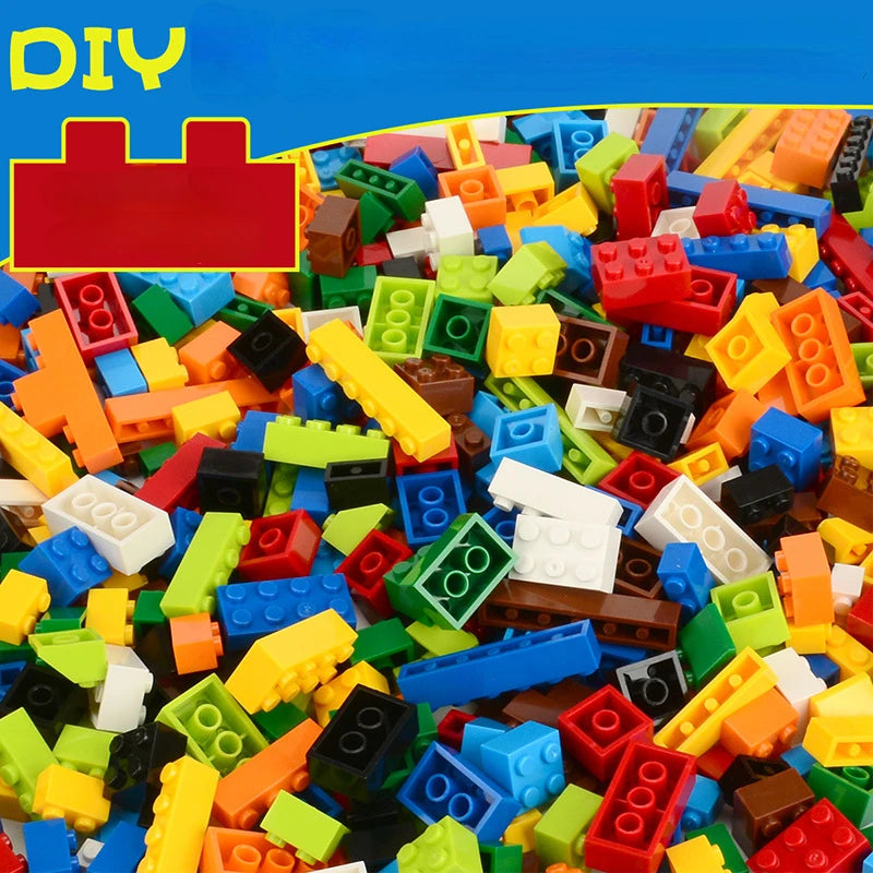 Creative Brick Set (300, 500 or 1000 Pieces)
